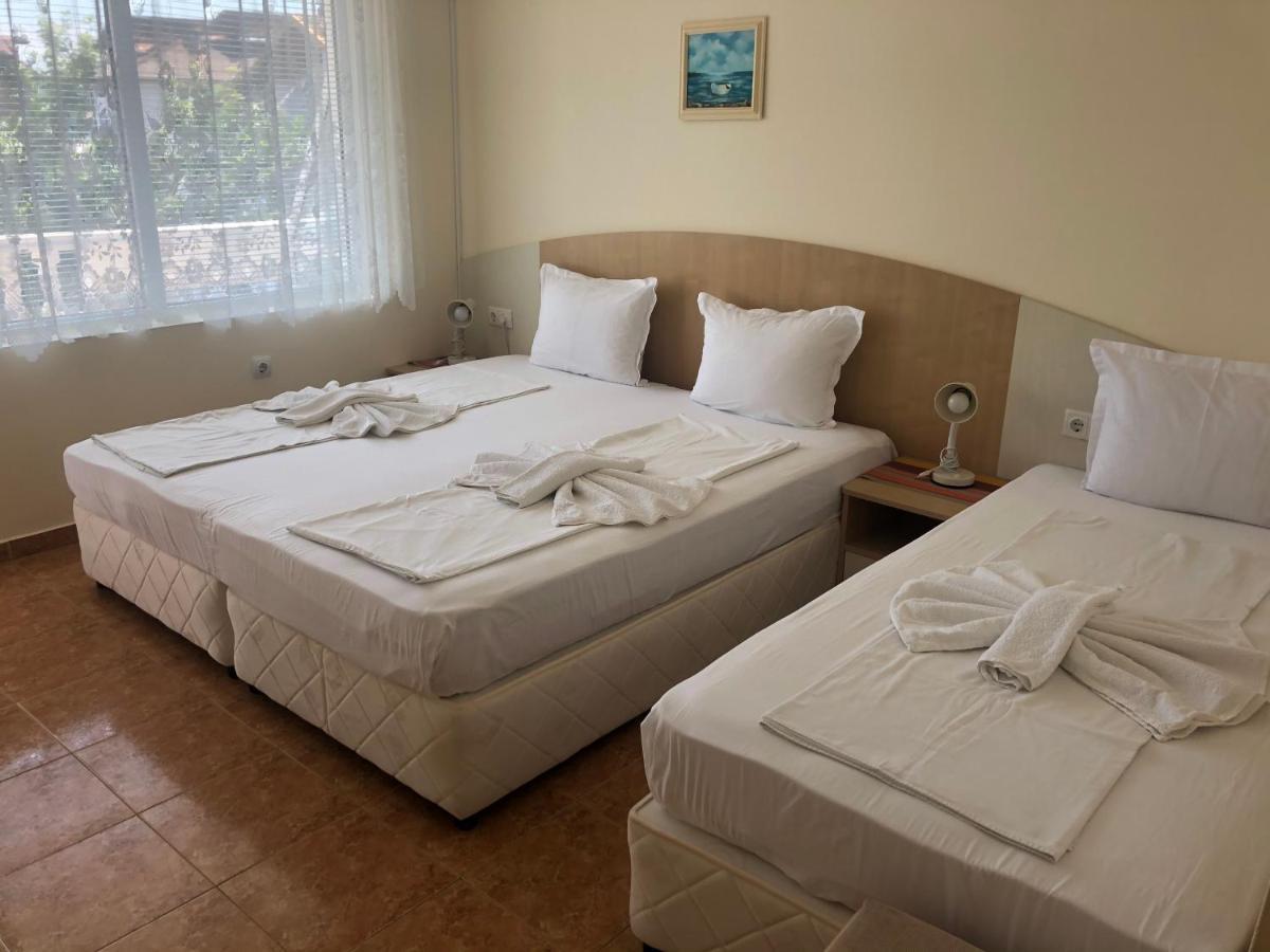Borko Guest House Primorsko Exterior foto
