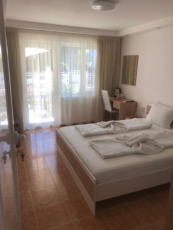 Borko Guest House Primorsko Exterior foto